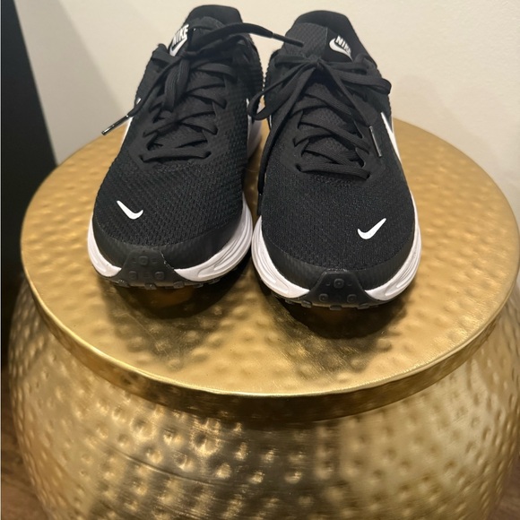 Nike Women’s Black and White Athletic Shoes - Picture 1 of 6
